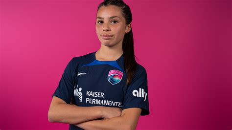 Melanie Barcenas youngest player ever to sign with NWSL team